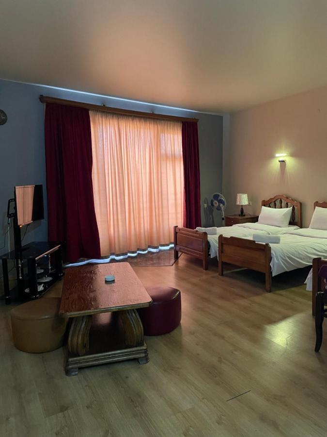 טביליסי Hotel Era מראה חיצוני תמונה